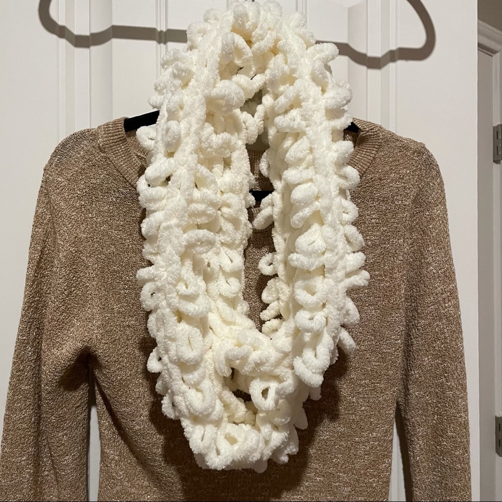 Ivory Handmade Infinity Scarf - Picture 5 of 5